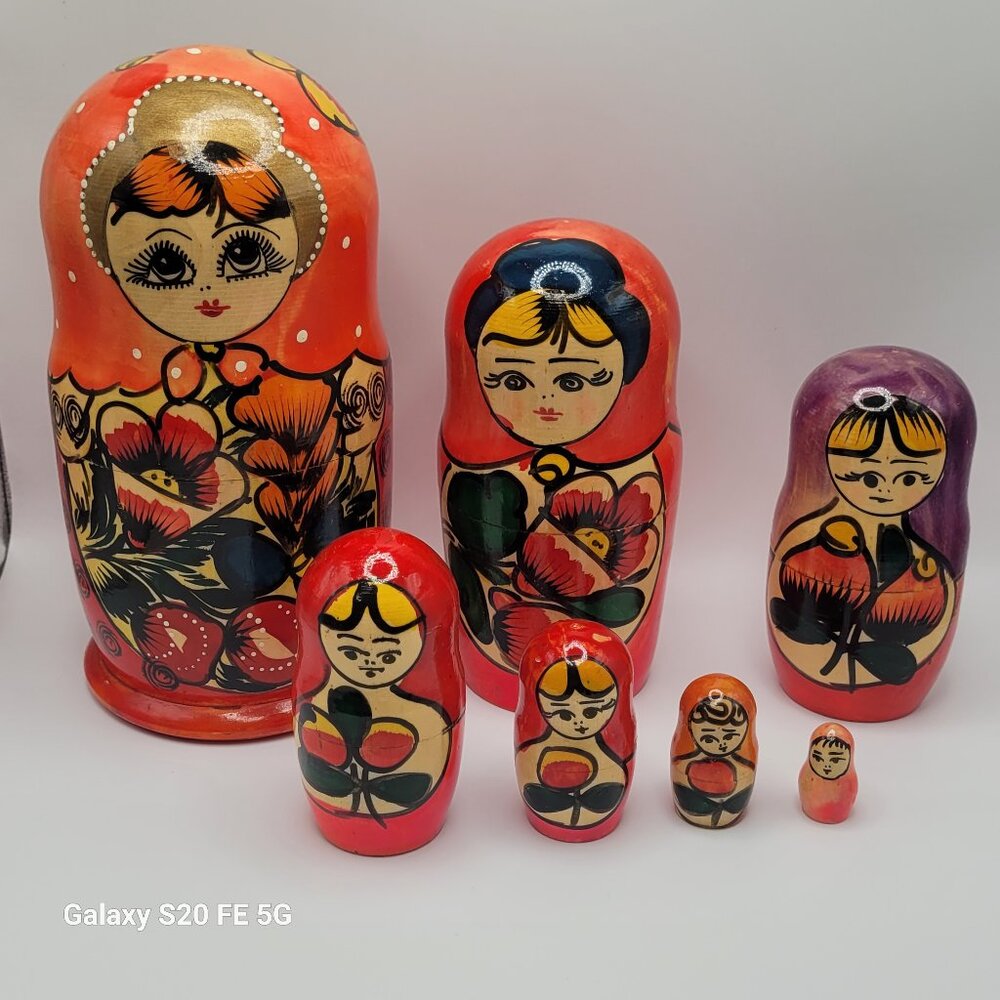 Vintage Large Matryoshka Stacking Nesting Doll 7 Pieces